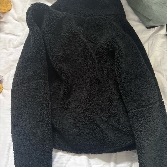❌SOLD❌ Lululemon Sherpa Sweater - Picture 3 of 3